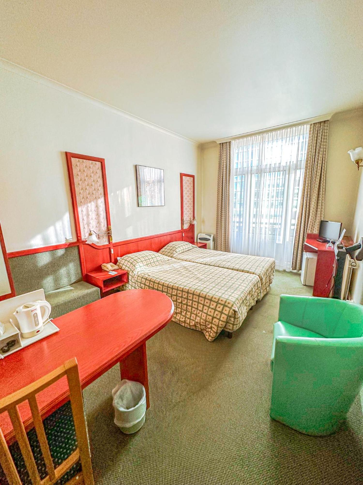 Le Dome Khách sạn 3*